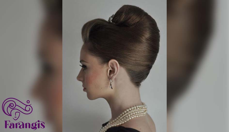 شینیون کلاسیک با موهای صاف